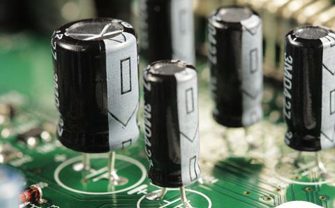 智能電容與普通電容器的區(qū)別到底是誰比較好？