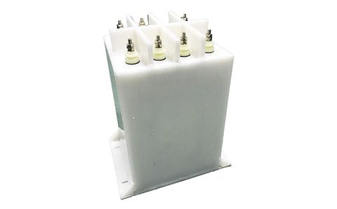 脈沖電容器和普通電容器有什么區(qū)別？