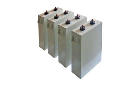 電容分別在直流、交流電路中，是如何充電放電的呢?